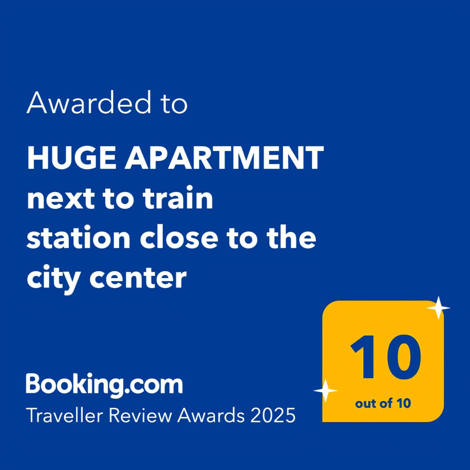 Huge Apartment Next To Train Station Close To The City Center ブラチスラヴァ エクステリア 写真