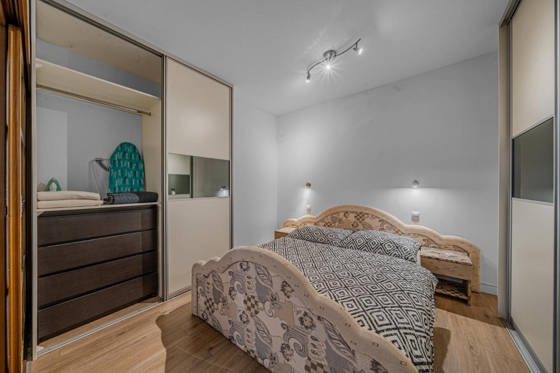 Huge Apartment Next To Train Station Close To The City Center ブラチスラヴァ エクステリア 写真